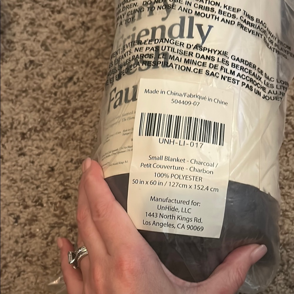 UnHide Love Not Fur Blanket - Gray - Picture 2 of 3